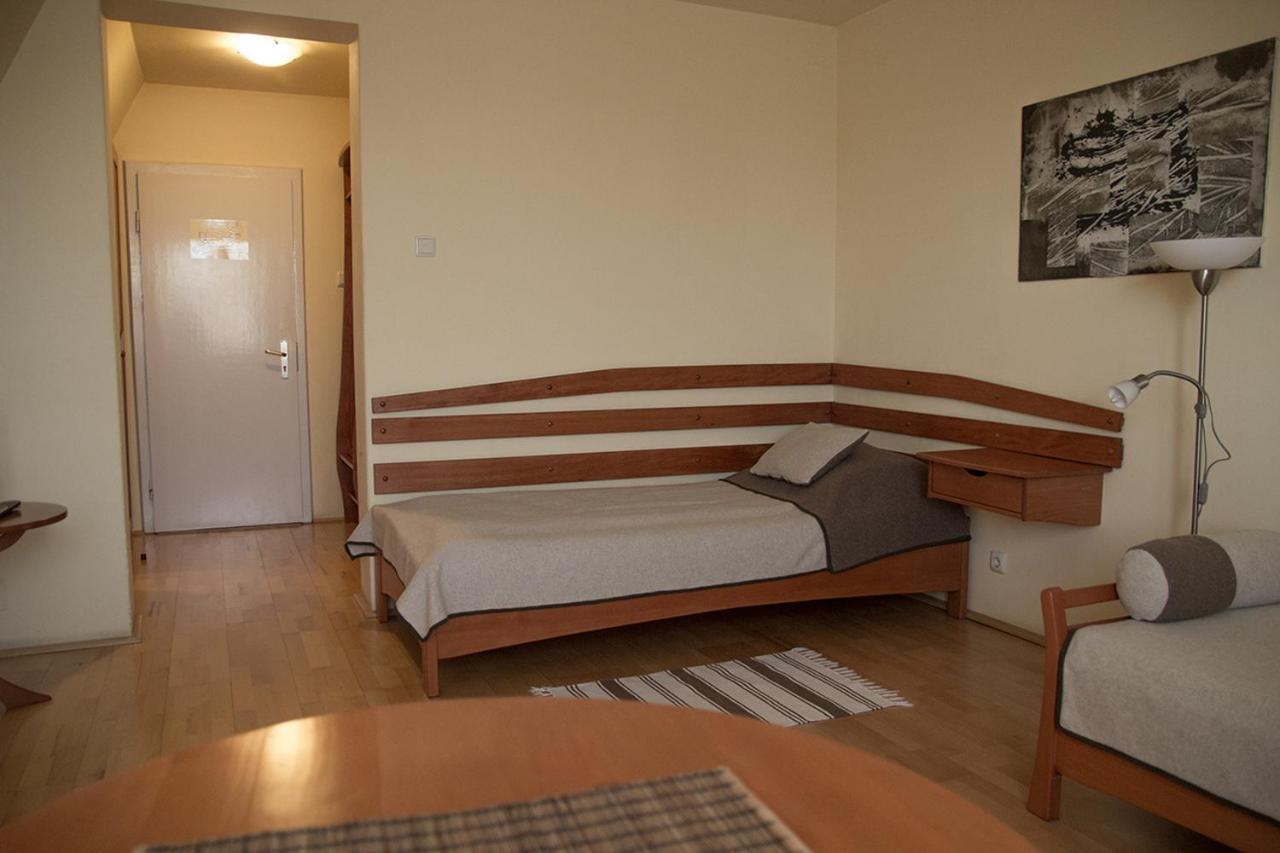 The Zen Hotel - Posticum Oradea Exterior photo