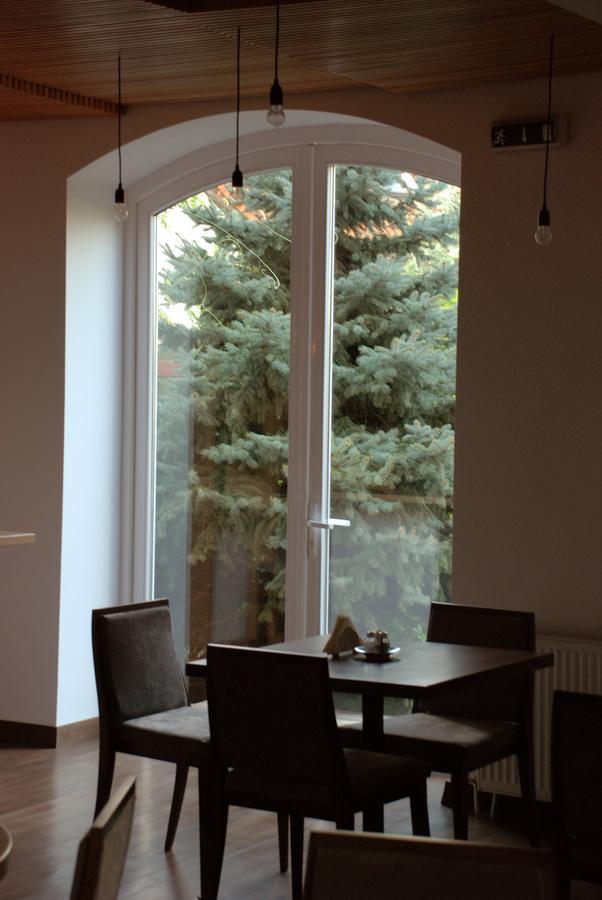 The Zen Hotel - Posticum Oradea Exterior photo