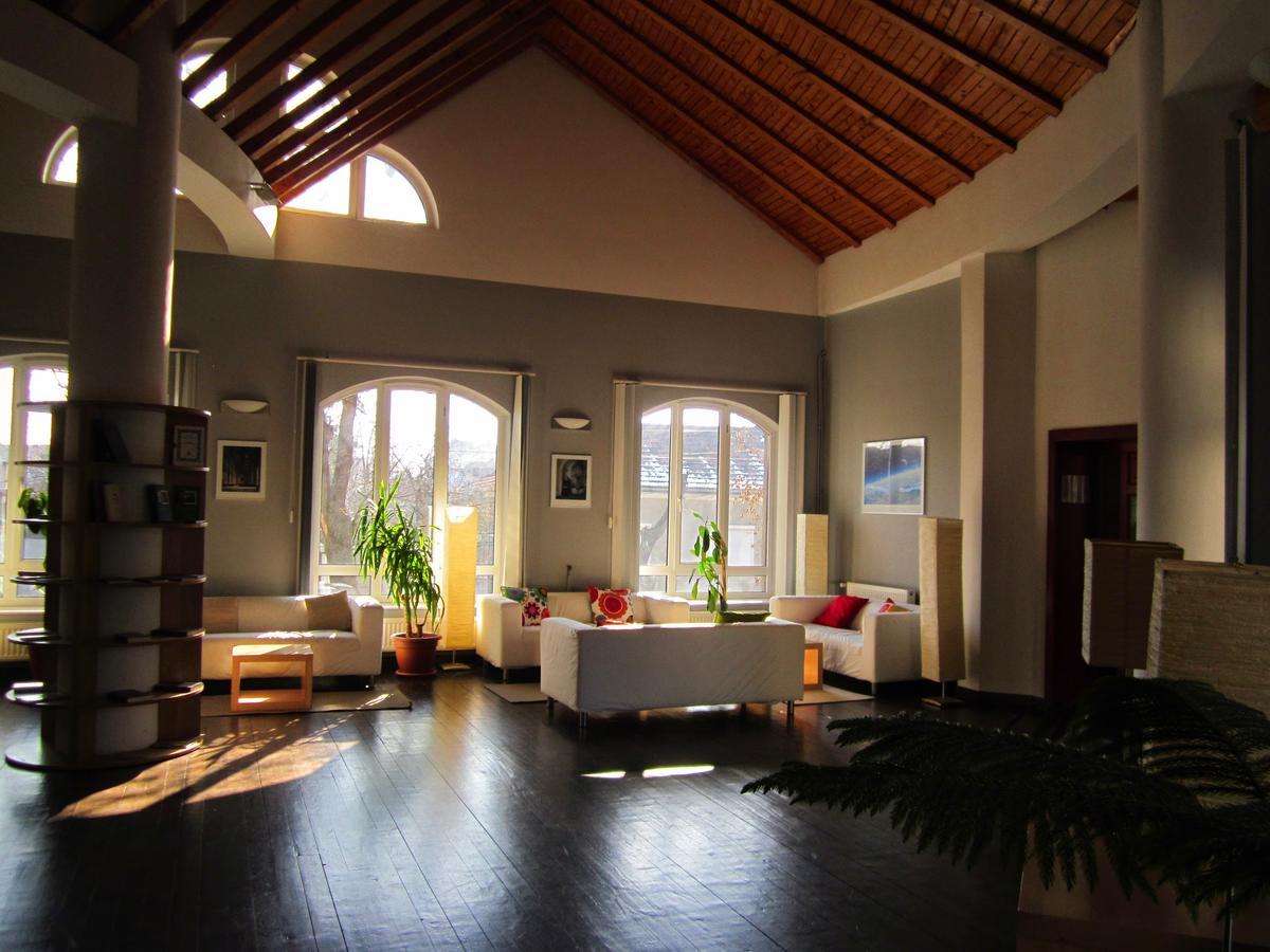 The Zen Hotel - Posticum Oradea Exterior photo
