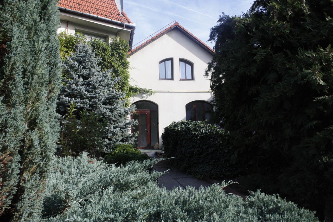 The Zen Hotel - Posticum Oradea Exterior photo