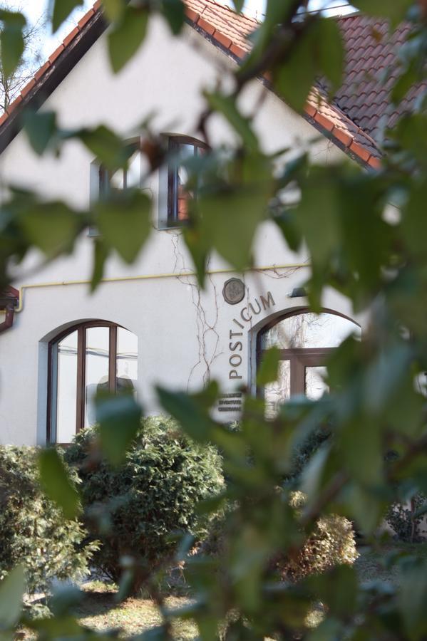 The Zen Hotel - Posticum Oradea Exterior photo